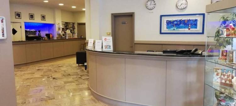 图尔林酒店(Hotel Touring)图片