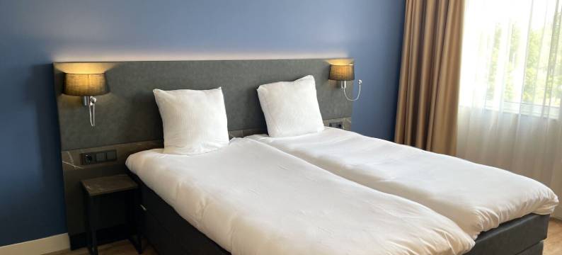 "OZO宾馆安塔雷斯机场"(OZO Hotels Antares Airport)图片