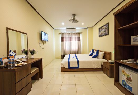 Annecy Hotel Hotel Overview