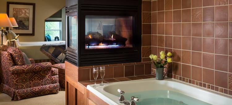 湖点旅馆(Lake Pointe Inn)图片