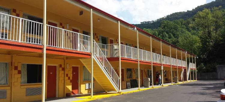 伊克诺旅馆，邻近布尔菲尔德学院(Econo Lodge Near Bluefield College)图片