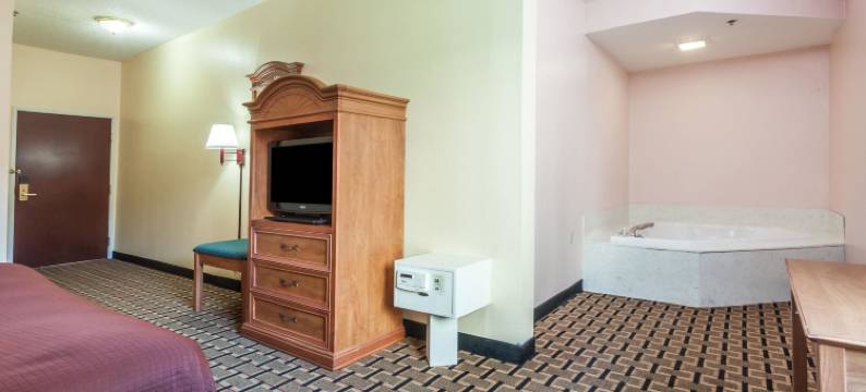 机场温德姆豪生酒店(Howard Johnson by Wyndham Airport)图片