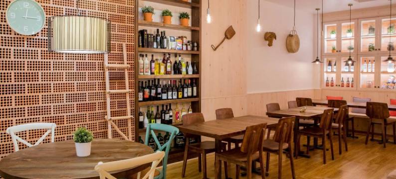 拉克鲁宾馆(Hostal la Creu)图片