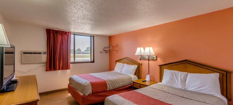 明尼苏达艾伯特利 6 号汽车旅馆(Motel 6 Albert Lea, MN)图片