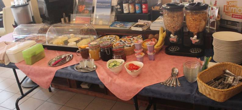 费尔诺旅馆(Gästehaus Innfernow)图片