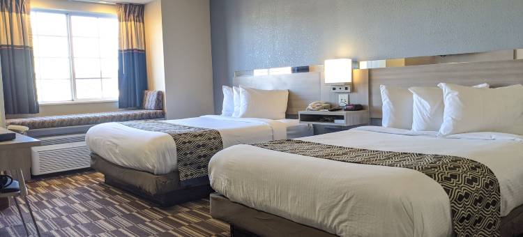 乔治敦麦客达套房酒店(Microtel Inn & Suites by Wyndham Georgetown)图片