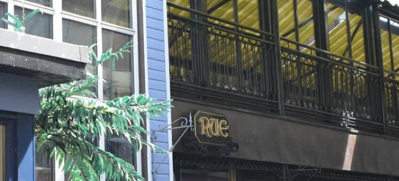 红色小屋(Rooms At Rue)图片