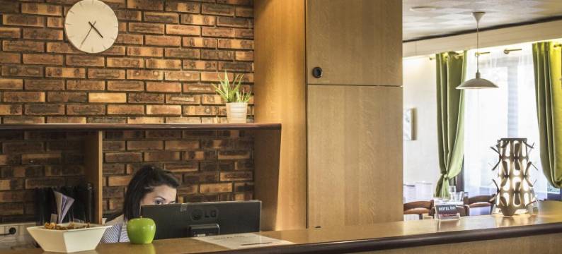 瑞斯托诺沃布尔日设计酒店(Hôtel Inn Design & Restaurant Bourges)图片