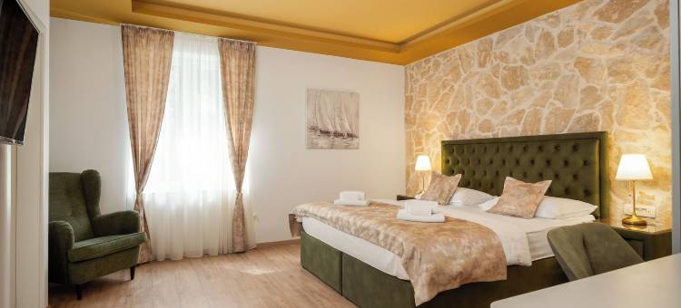 福罗拉米耶华丽酒店 - 限成人(Luxury Rooms Floramye)图片