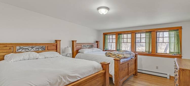 迷人的乡村四卧室度假屋有河滨景观四卧室小屋(Charming Country 4br Retreat With Riverfront Views 4 Bedroom Cabin)图片