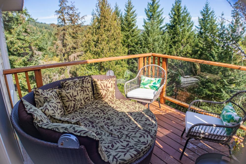 Armand Heights Over view