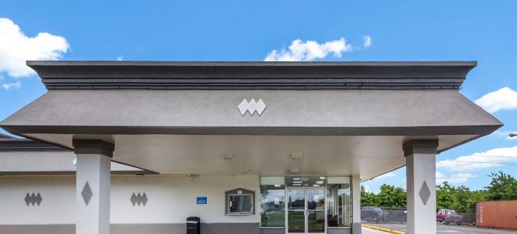 得克萨斯州格罗夫斯的6号汽车旅馆(Motel 6 Groves, TX)图片