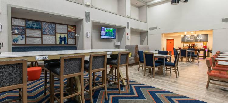 怀尔德欢朋套房酒店(Hampton Inn & Suites Wilder)图片