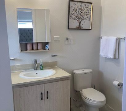 Charming 2-bedroom bungalow in delightful Discovery Bay with AC, WiFi, Hotel Overview