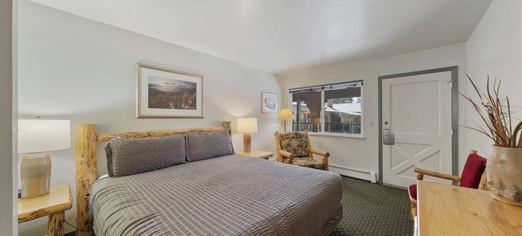 太浩湖VRI度假胜地公寓式酒店(The Lodge at Lake Tahoe)图片