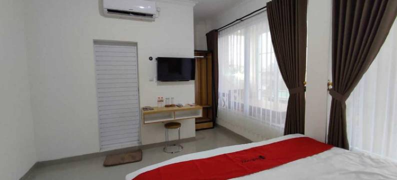 RedDoorz Near Rita Super Mall Purwokerto图片