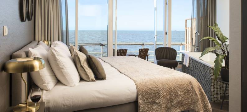 码头套房酒店(De Pier Suites)图片