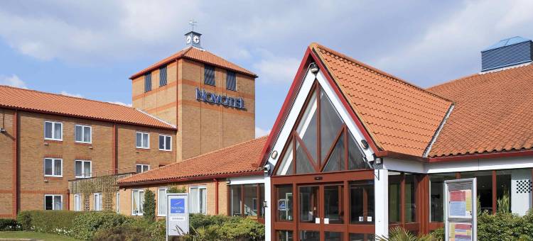 诺富特斯蒂文尼奇酒店(Novotel Stevenage Hotel)图片
