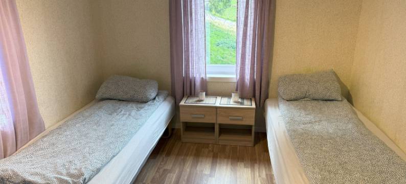 Spacious house, with boat, in beautiful landscape图片