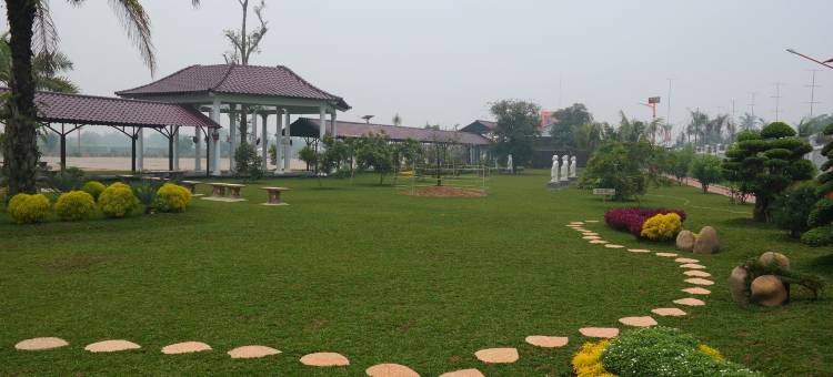 瓜拉纳穆铜丝旅馆(Thong's Inn Hotel Kualanamu)图片