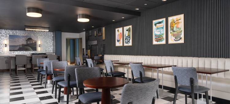 普罗维登斯机场希尔顿DoubleTree酒店(DoubleTree by Hilton Warwick Providence Airport)图片