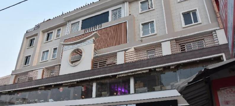 科斯塔海滨公寓(Costa Riviera Hotel)图片