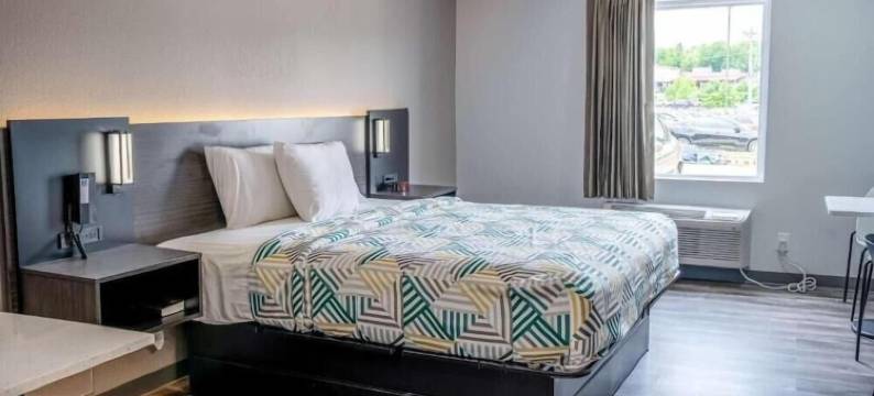 克莱尔莫尔 6 号工作室酒店(Studio 6 Claremore, OK)图片