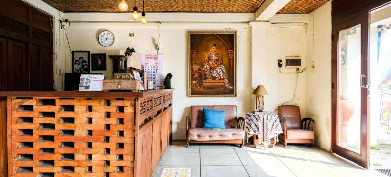 兴吉尔民宿沙利亚玛里奥波罗约加米特拉红多兹酒店(Hinggil Homestay Syariah Malioboro Yogya Mitra RedDoorz)图片