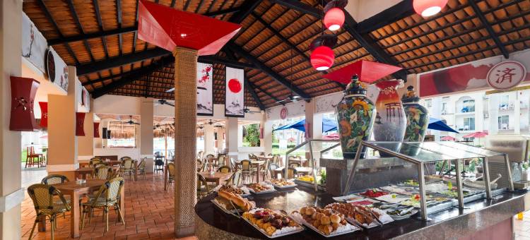 布塞里亚斯的Grand Decameron Complex, A Trademark 全包酒店(Grand Decameron Complex Bucerias, A Trademark All Inclusive)图片