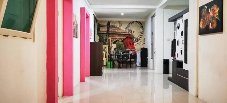 红多兹普拉斯酒店-茉莉芬塔曼(RedDoorz Plus @ Taman Madiun)图片