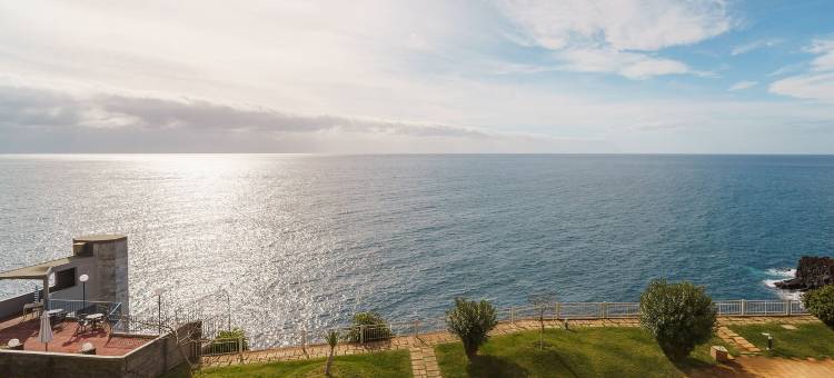 Cliff View Apartment- Wonderful Sea Views & Pool图片