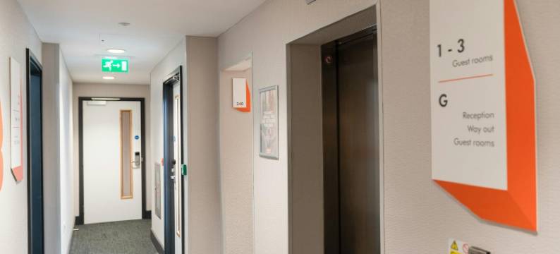 米尔顿凯因斯便捷酒店(easyHotel Milton Keynes)图片