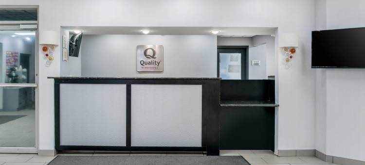 宴会中心品质套房酒店(Quality Inn & Suites Banquet Center)图片