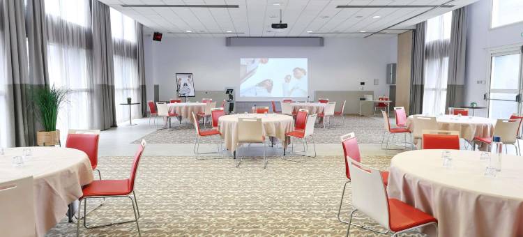 格勒诺布尔中心阿尔卑斯之门美居酒店(MERCURE GRENOBLE CENTRE PORTE DES ALPES)图片