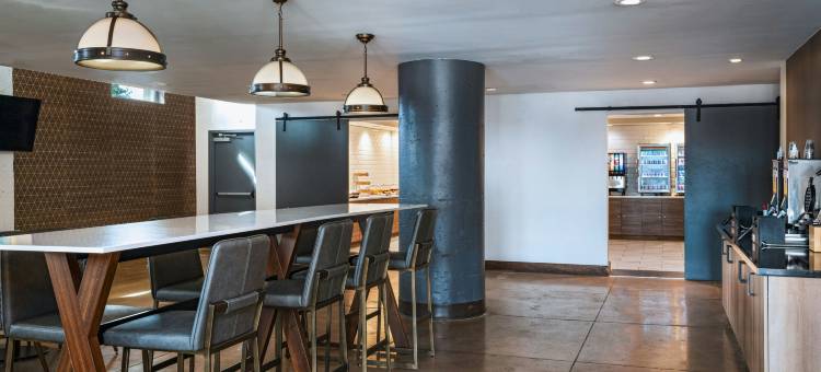 达拉斯市中心广场TownePlace套房酒店(TownePlace Suites Dallas Downtown)图片