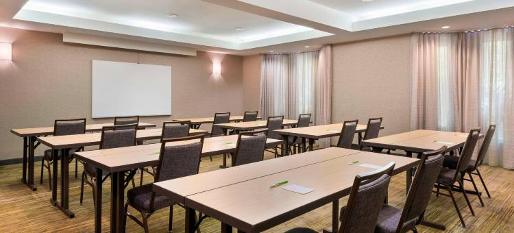 萨拉索塔布雷登顿机场万怡酒店(Courtyard Sarasota Bradenton Airport)图片