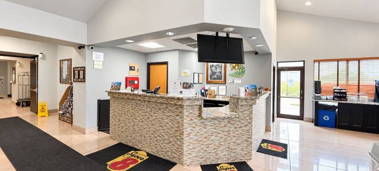 威斯康星戴尔斯速8酒店(Super 8 by Wyndham Wisconsin Dells)图片