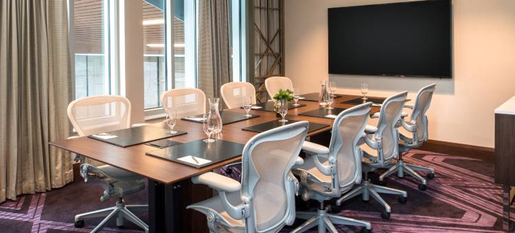 西雅图市区先民广场希尔顿安泊酒店(Embassy Suites by Hilton Seattle Downtown Pioneer Square)图片