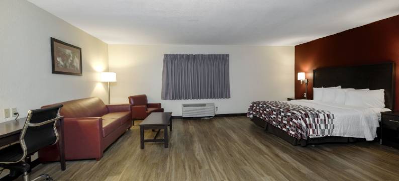 红顶酒店-霍尔顿(Holtoninnandsuites)图片