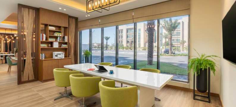 朱拜尔套房假日酒店(Holiday Inn & Suites AL JUBAIL by IHG)图片