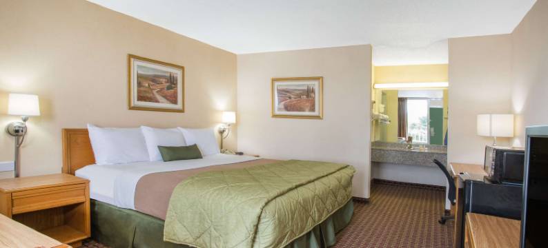 维斯维尔温德姆华美达酒店(Ramada by Wyndham Wytheville)图片