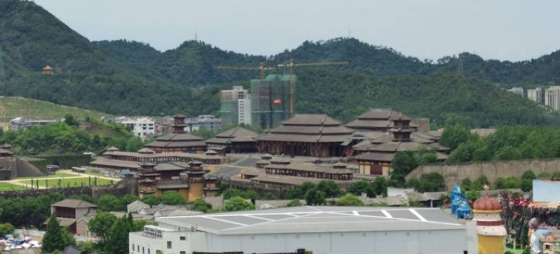 横店梦幻谷景区宁姐民宿(长征路分店)图片