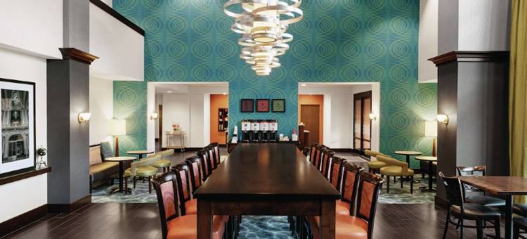 米沙沃卡欢朋套房/南本德传统广场酒店(Hampton Inn & Suites Mishawaka/South Bend)图片