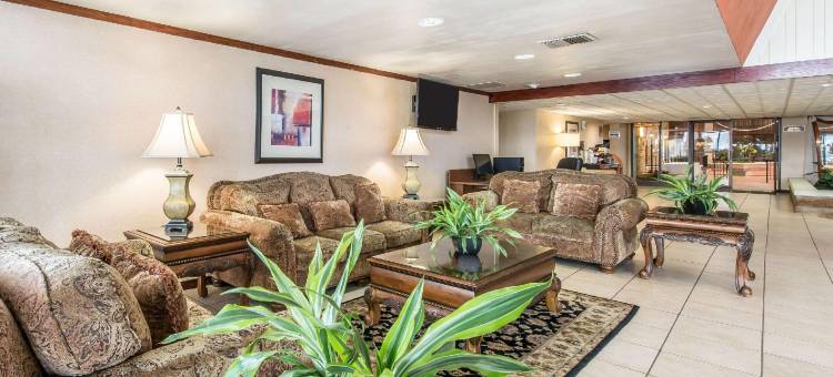 品质酒店&会议中心(Quality Inn & Conference Center)图片