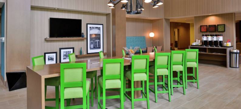 圣保罗奥克戴尔 - 伍德柏里希尔顿欢朋套房酒店(Hampton Inn & Suites St. Paul/Oakdale)图片