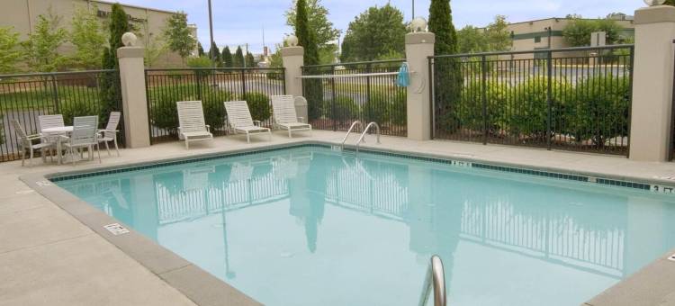 Holiday Inn Express 桃树角 - 诺克罗斯(Holiday Inn Express Peachtree Corners-Norcross)图片