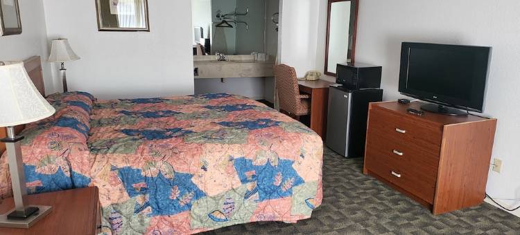 蓝缎带套房酒店(Blue Ribbon Inn and Suites)图片