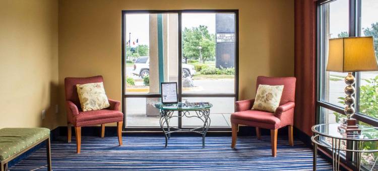 安克尼-德梅因伊克诺小屋旅馆(Econo Lodge Ankeny - des Moines)图片