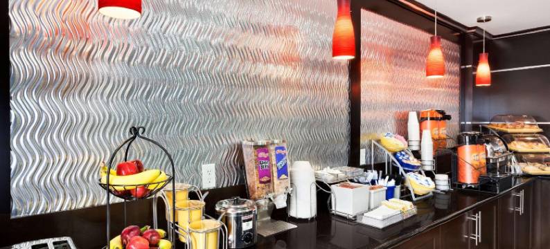 康罗北戴斯套房酒店(Days Inn & Suites by Wyndham Conroe North)图片