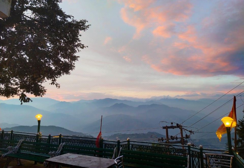 Hotel Bombay Palace Hotel Overview